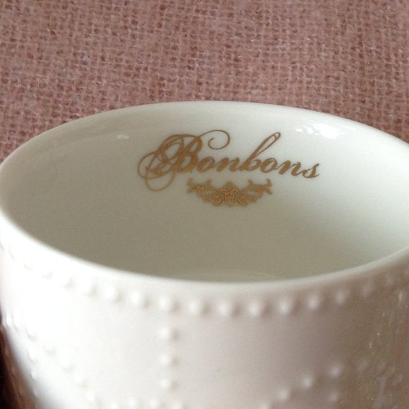 Bonbon/Trinket Dish, White with Gold Script - Picture 3 of 8